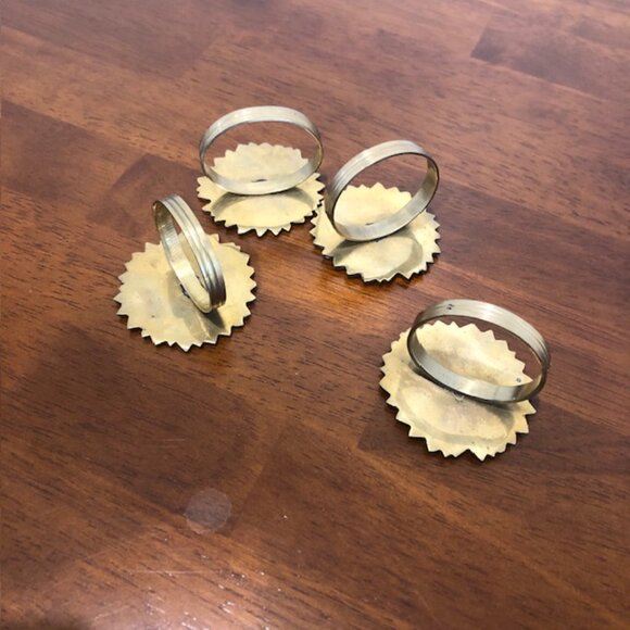 Sunflower Metal Napkin Ring Holders Set of 4 Pre-Owned. - Picture 3 of 13
